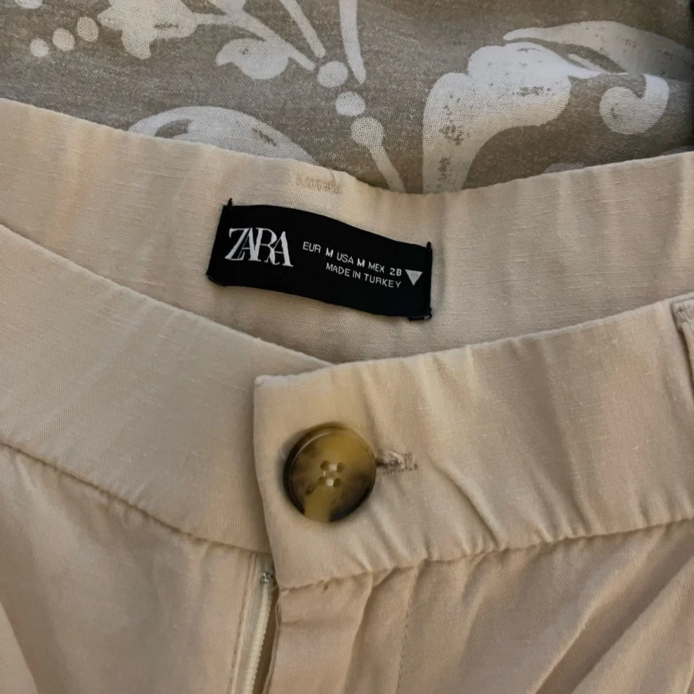 Zara shorts linen blend
